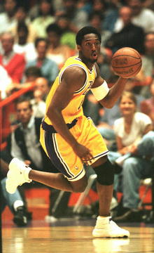kobe9.jpg